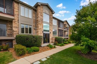 15727 Ravinia Avenue 2E, Orland Park, IL 60462