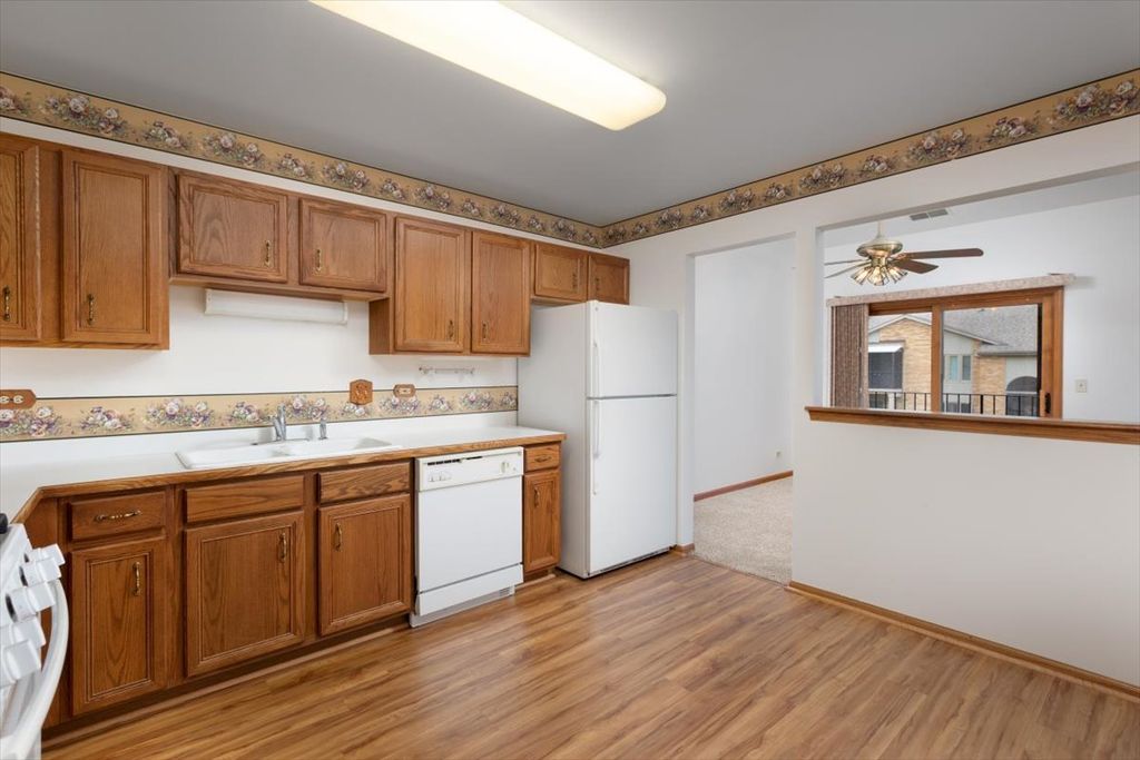 15727 Ravinia Avenue 2E, Orland Park, IL 60462 — photo 5