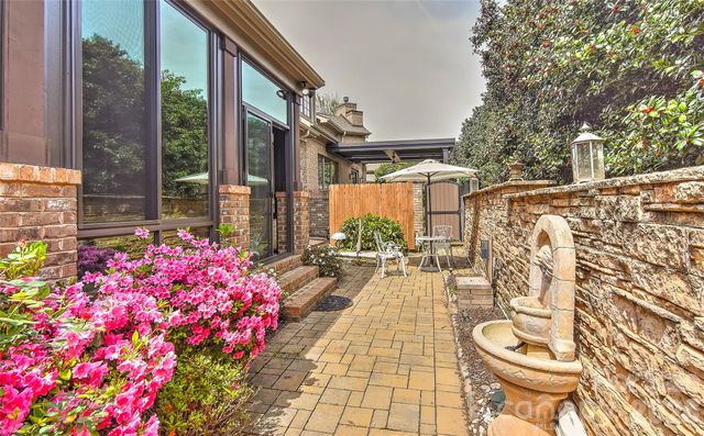 5909 Tred Avon Court, Charlotte, NC 28226