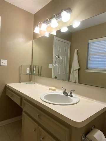 1030 Silliman Street, Sealy, TX 77474