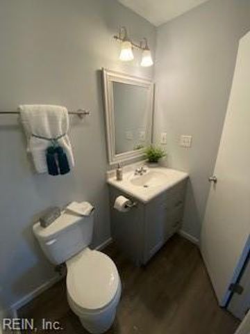 725 Spruce RD, Newport News, VA 23601