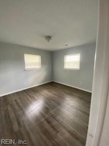 725 Spruce RD, Newport News, VA 23601