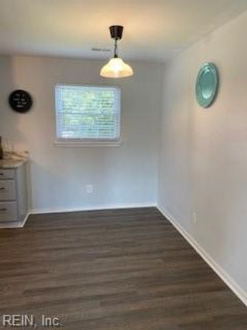 725 Spruce RD, Newport News, VA 23601