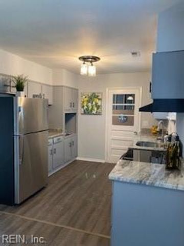 725 Spruce RD, Newport News, VA 23601