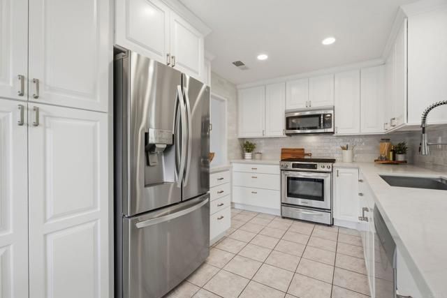 11669 Springside Road, San Diego, CA 92128
