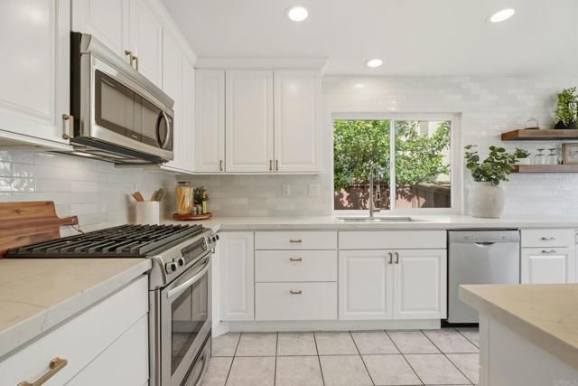 11669 Springside Road, San Diego, CA 92128