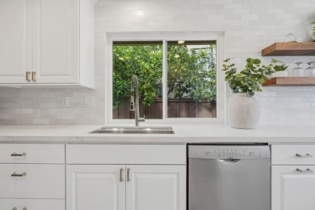 11669 Springside Road, San Diego, CA 92128