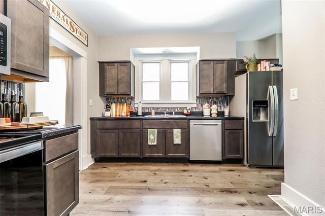 3329 Brown Street, Alton, IL 62002