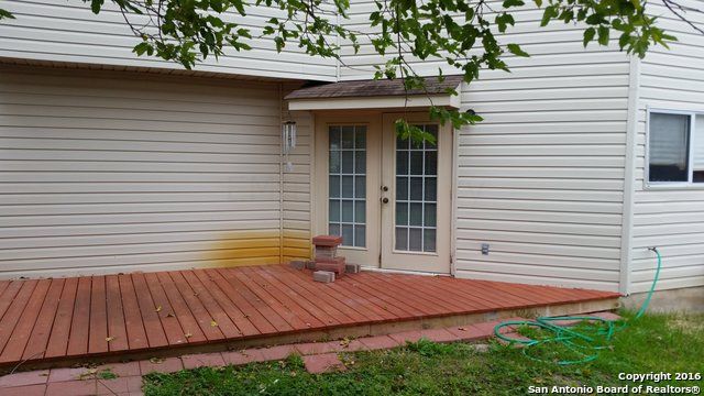 25 BADGERS HLS, San Antonio, TX 78238