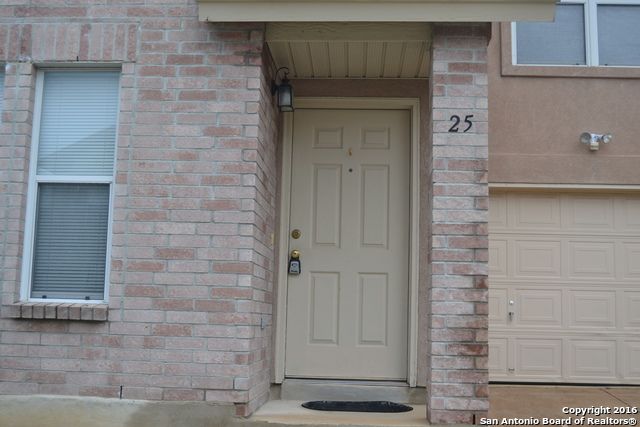 25 BADGERS HLS, San Antonio, TX 78238