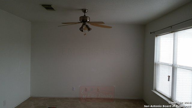 25 BADGERS HLS, San Antonio, TX 78238