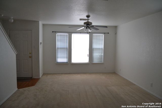 25 BADGERS HLS, San Antonio, TX 78238
