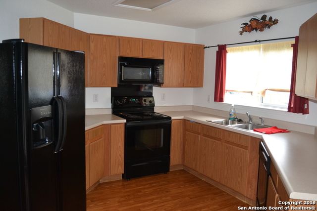 25 BADGERS HLS, San Antonio, TX 78238