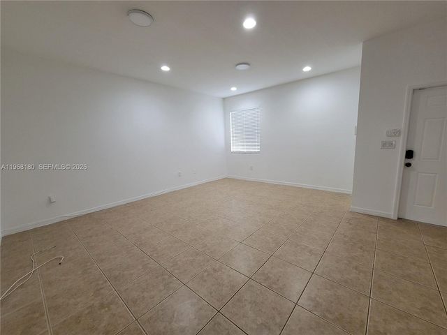 8938 SW 19th St 904, Miramar, FL 33025