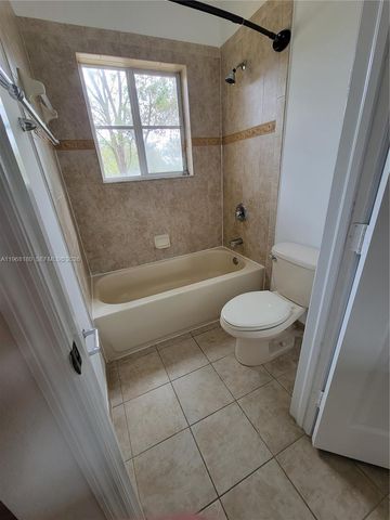 8938 SW 19th St 904, Miramar, FL 33025