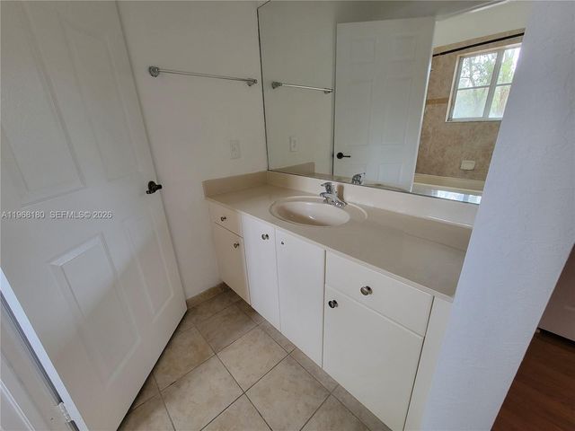 8938 SW 19th St 904, Miramar, FL 33025