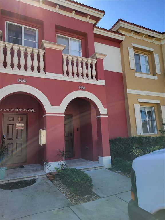 8938 SW 19th St 904, Miramar, FL 33025