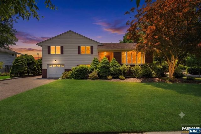 753 Village Road, Oradell, NJ 07649