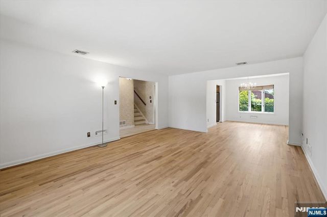 753 Village Road, Oradell, NJ 07649