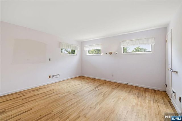 753 Village Road, Oradell, NJ 07649