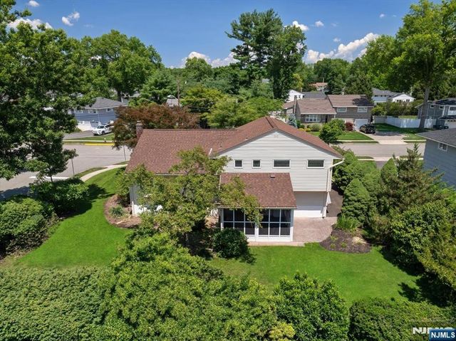 753 Village Road, Oradell, NJ 07649