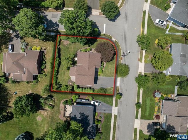 753 Village Road, Oradell, NJ 07649