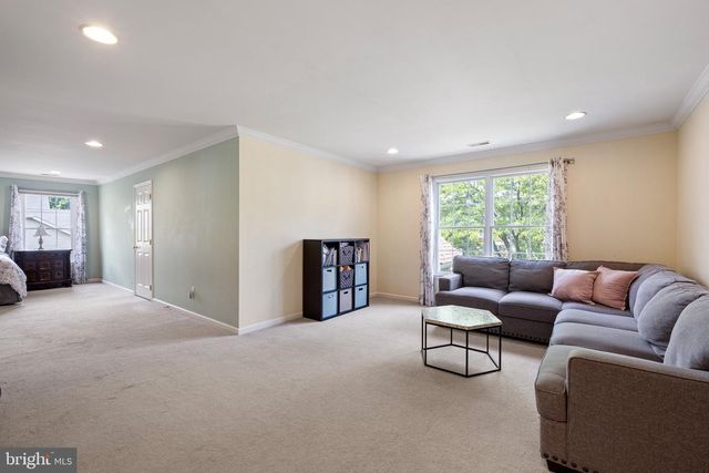 6 HANNAH DR, Glen Mills, PA 19342