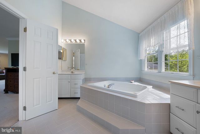 6 HANNAH DR, Glen Mills, PA 19342