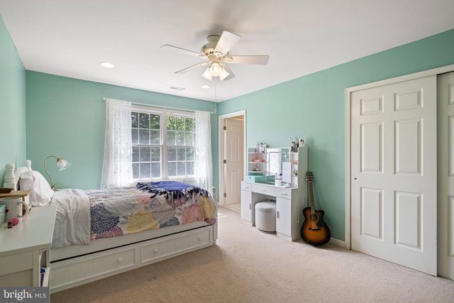 6 HANNAH DR, Glen Mills, PA 19342