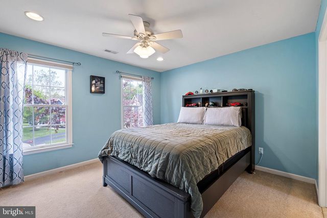 6 HANNAH DR, Glen Mills, PA 19342