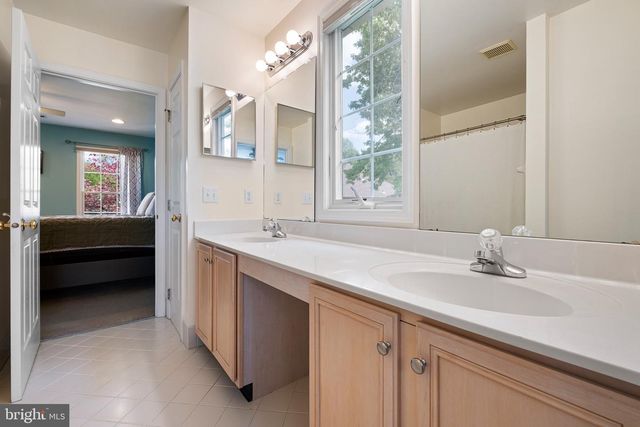 6 HANNAH DR, Glen Mills, PA 19342