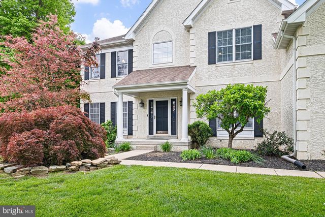 6 HANNAH DR, Glen Mills, PA 19342