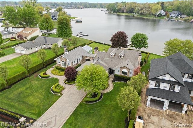 3767 Carrie Lane, Walled Lake, MI 48390