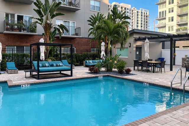 1010 CENTRAL AVENUE 218, St Petersburg, FL 33705