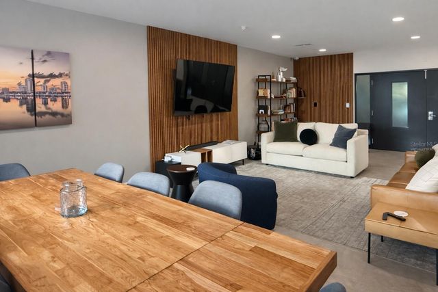 1010 CENTRAL AVENUE 218, St Petersburg, FL 33705