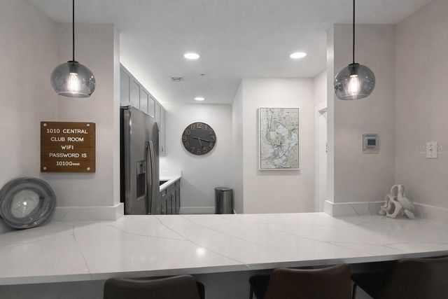 1010 CENTRAL AVENUE 218, St Petersburg, FL 33705