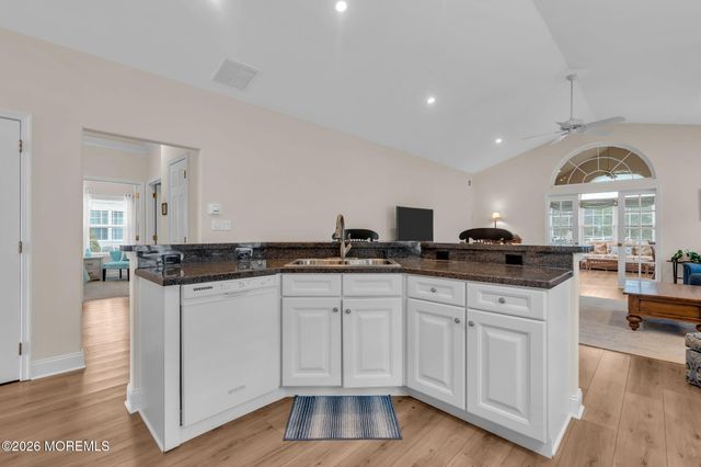 22 Margaux Drive, Manchester, NJ 08759