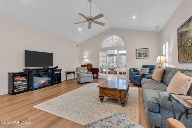 22 Margaux Drive, Manchester, NJ 08759