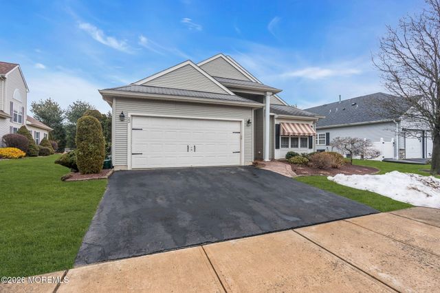 22 Margaux Drive, Manchester, NJ 08759