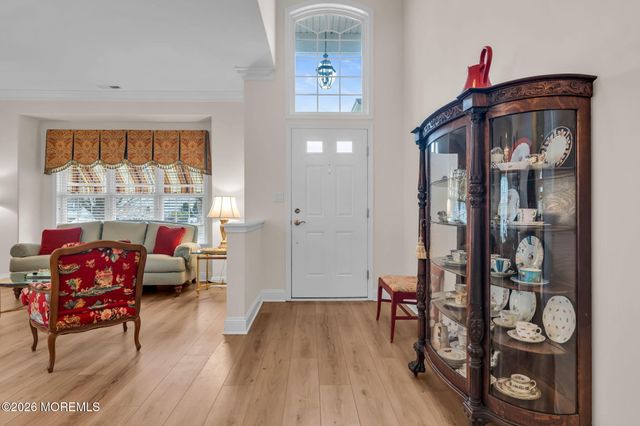 22 Margaux Drive, Manchester, NJ 08759