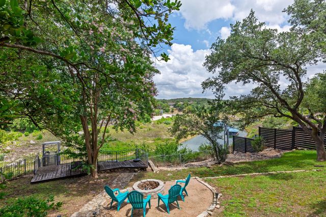 22012 Briarcliff DR, Spicewood, TX 78669