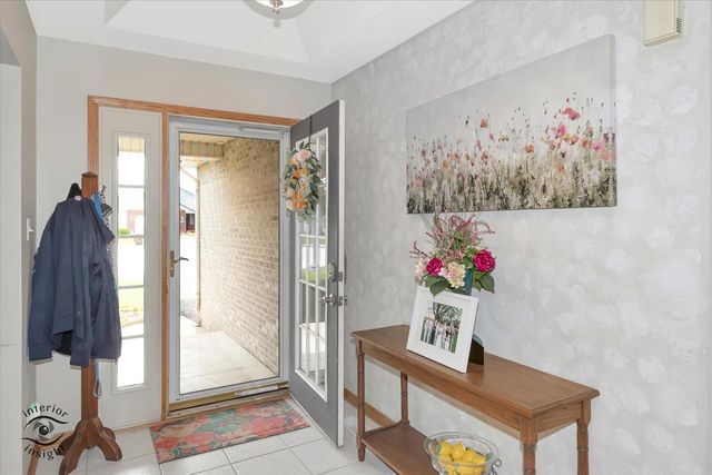 1360 Pheasant Chase Circle, Beecher, IL 60401