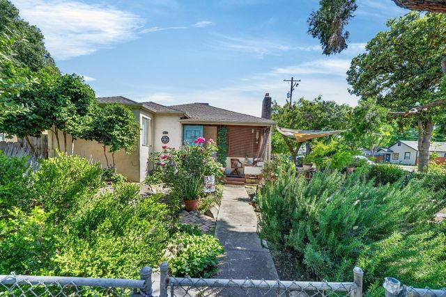 2080 Lucerne Ave, Stockton, CA 95203