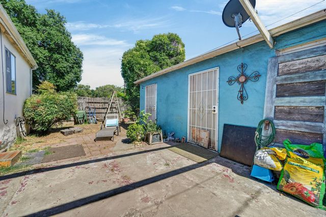 2080 Lucerne Ave, Stockton, CA 95203