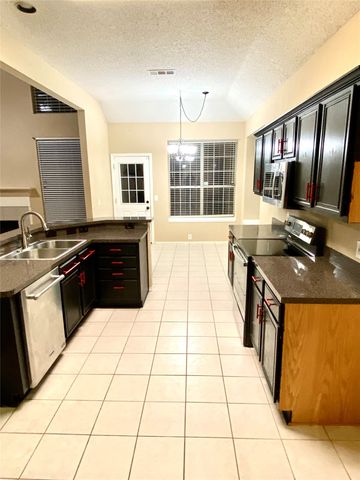 7828 Teal Drive, Fort Worth, TX 76137
