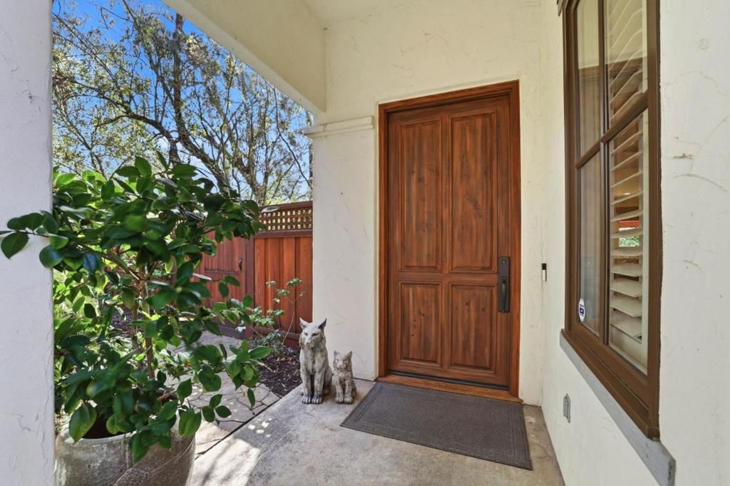 Image 5 of property listing at 133 Boyer Lane, Los Gatos, CA 95030