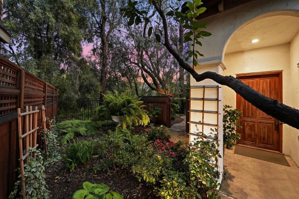 Image 7 of property listing at 133 Boyer Lane, Los Gatos, CA 95030