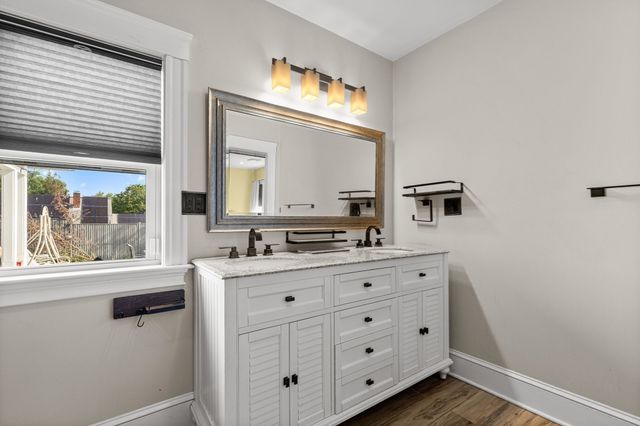 34 Farrington Ave, Dedham, MA 02026