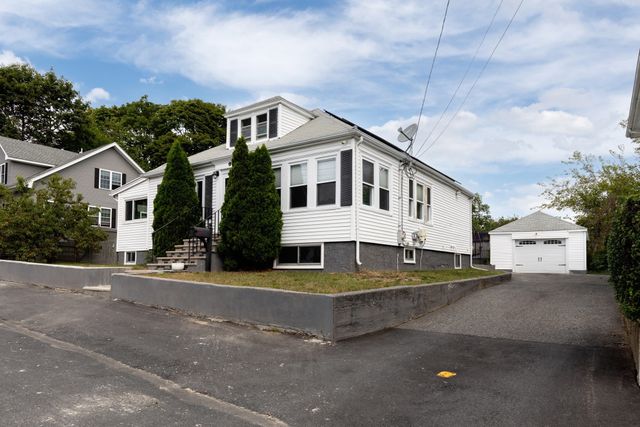 34 Farrington Ave, Dedham, MA 02026