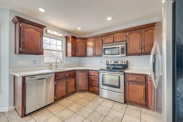 135 Brittany Drive, Gray, TN 37615